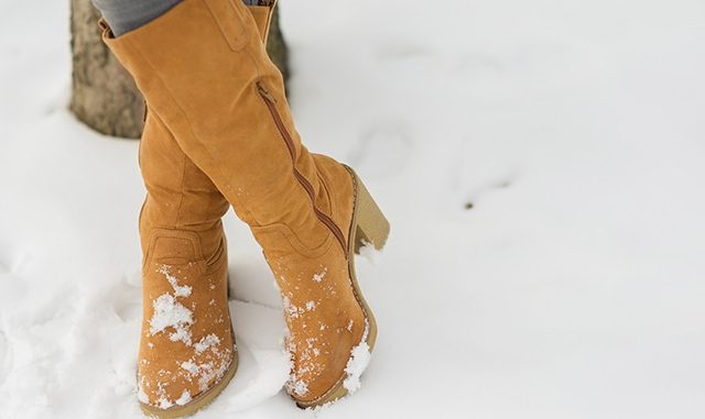 depositphotos_7496363-stock-photo-cowgirl-boots-1